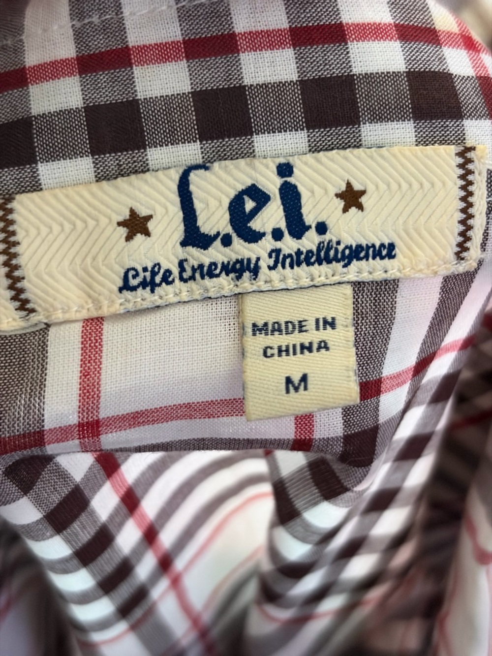 L.E.I. Eye Energy Intelligence Plaid Ruffle Button Front Top Size M - Picture 4 of 4